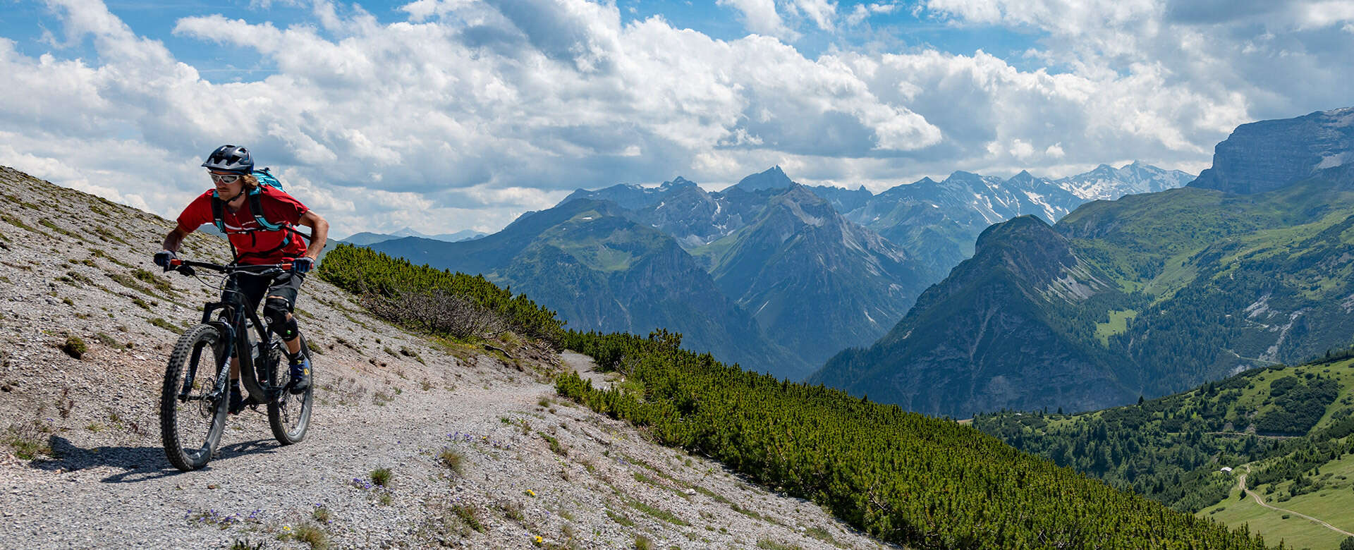 Mountain bikers in the Wipptal