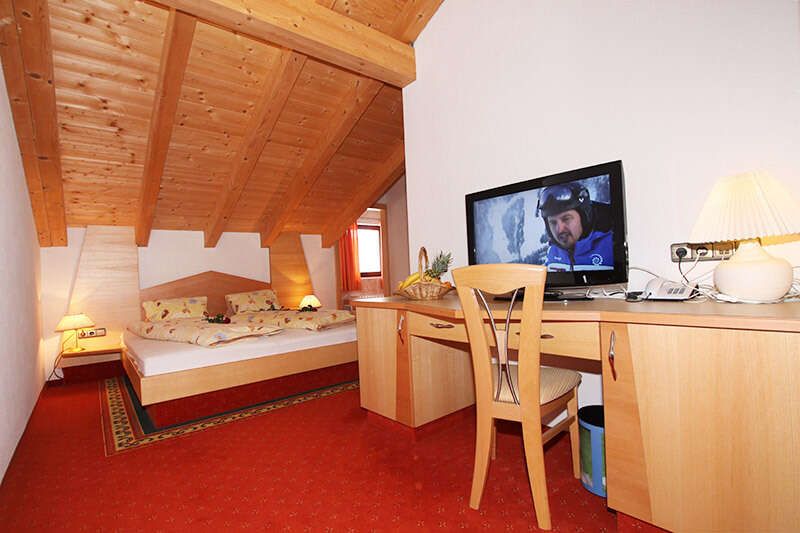 Suite 3 with bedroom in the Humlerhof in Tyrol